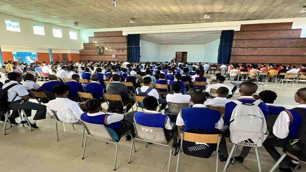  matric leaners takes part in digitisation and 4IR pilot project